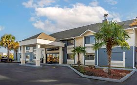 Comfort Inn & Suites - Near Robins Air Force Base Main Gate